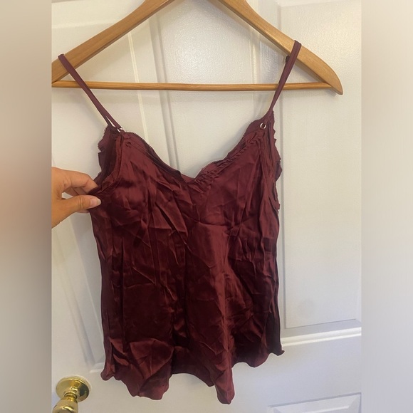 Wilfred Aritzia cupro maroon camisole with adjustable straps size small - Picture 5 of 5